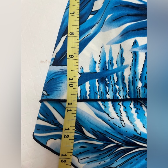 ⬇️ 3 for $21 ⬇️ Custom Curves large print blue & black print Tankini Top. - Picture 8 of 9